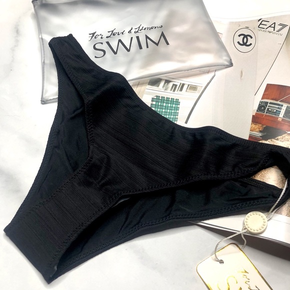 FOR LOVE & LEMONS • La Playa Black Bikini Bottom - Picture 8 of 8